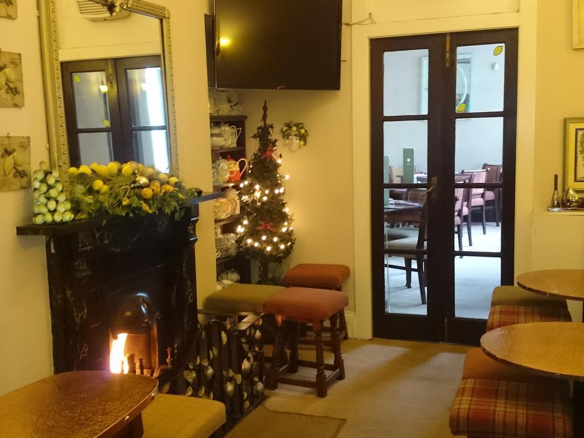 Albert Hotel Peterhead Dış mekan fotoğraf