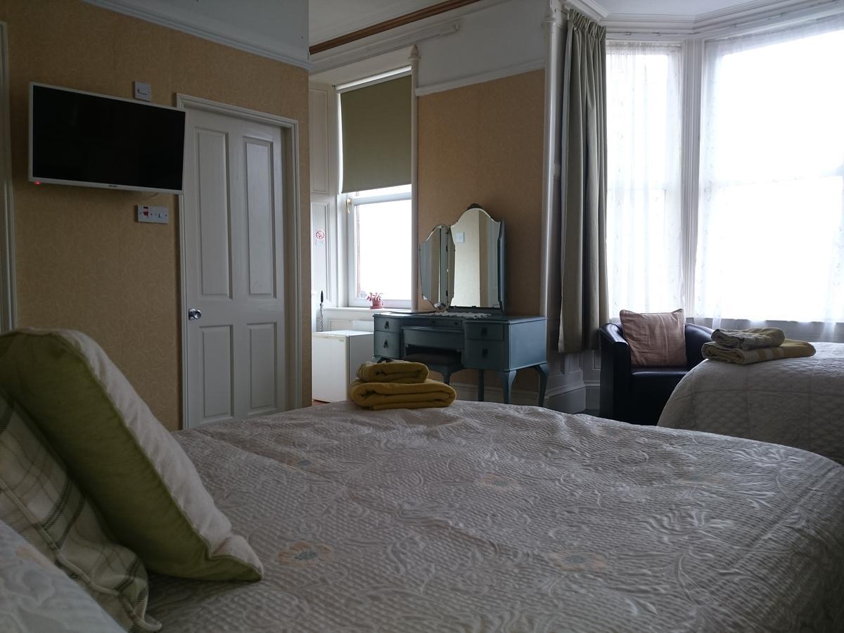 Albert Hotel Peterhead Dış mekan fotoğraf